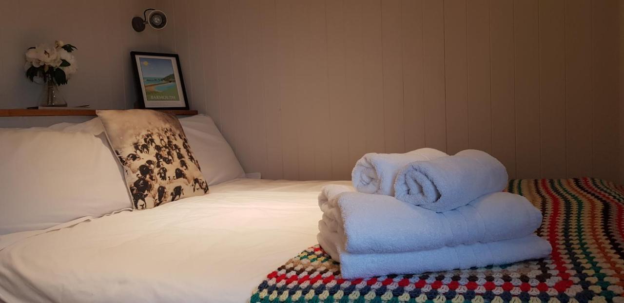 The Farm Hut Villa Barmouth Bagian luar foto