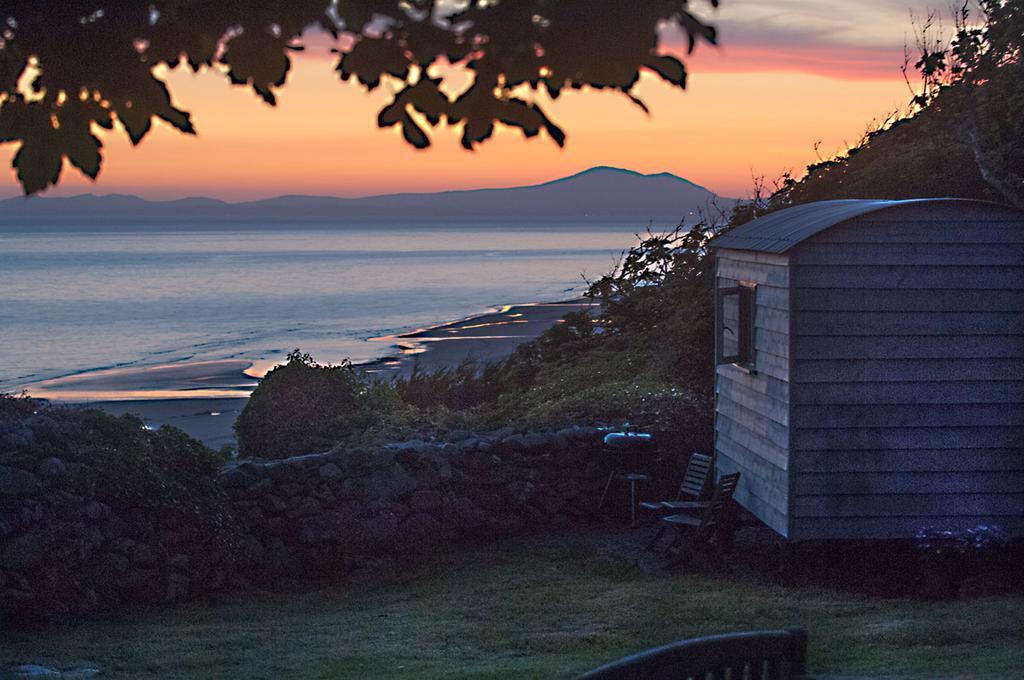 The Farm Hut Villa Barmouth Bagian luar foto
